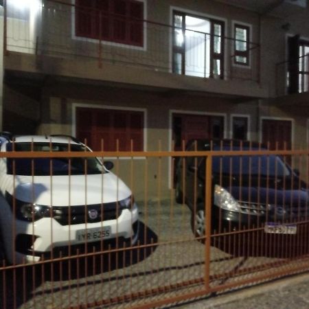 Residencial Henkes Apartment Canela Exterior foto